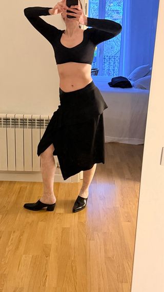 Falda midi Bimba y Lola negra asimétrica