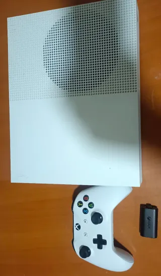 Xbox One S Bianca