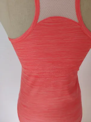 Camiseta deportiva coral Decathlon Talla XS
