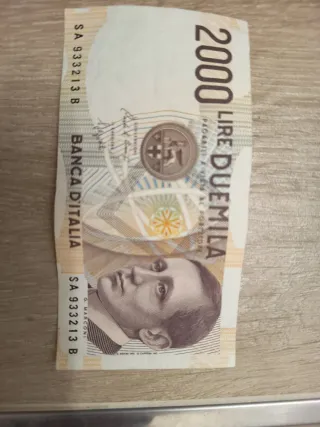 Banconota 2000 Lire Italia 1990