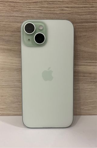 iPhone 15 Verde