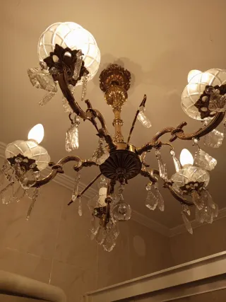 Lámpara de techo de cristal y metal