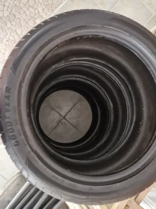 Neumáticos Goodyear