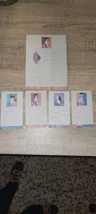 Cartas perfumadas con diseño de mujer