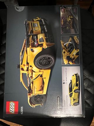 LEGO Technic Corvette C8 42205