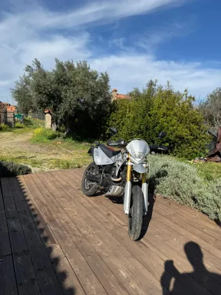 Kenrod Supermotard 125cc + Baúl 25L