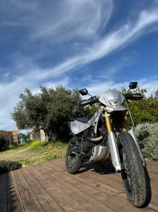 Kenrod Supermotard 125cc + Baúl 25L