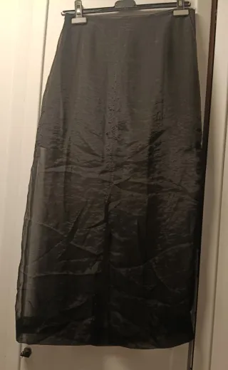 Falda midi gasa Stradivarius Talla S