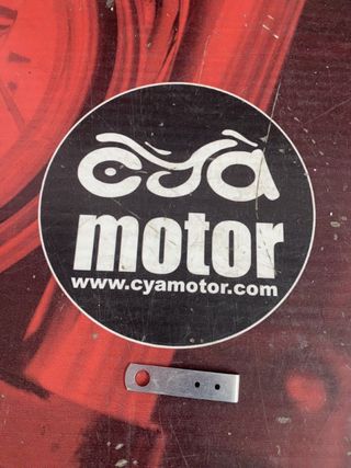 Soporte bloque PIAGGIO, Ref RE00005560