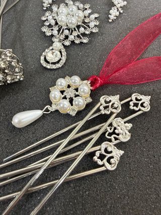 Aderezo Fallera Niña Plateado con agujas