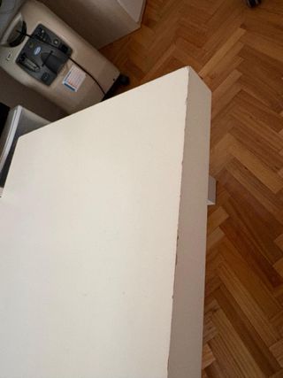 Mesa de centro blanca de madera