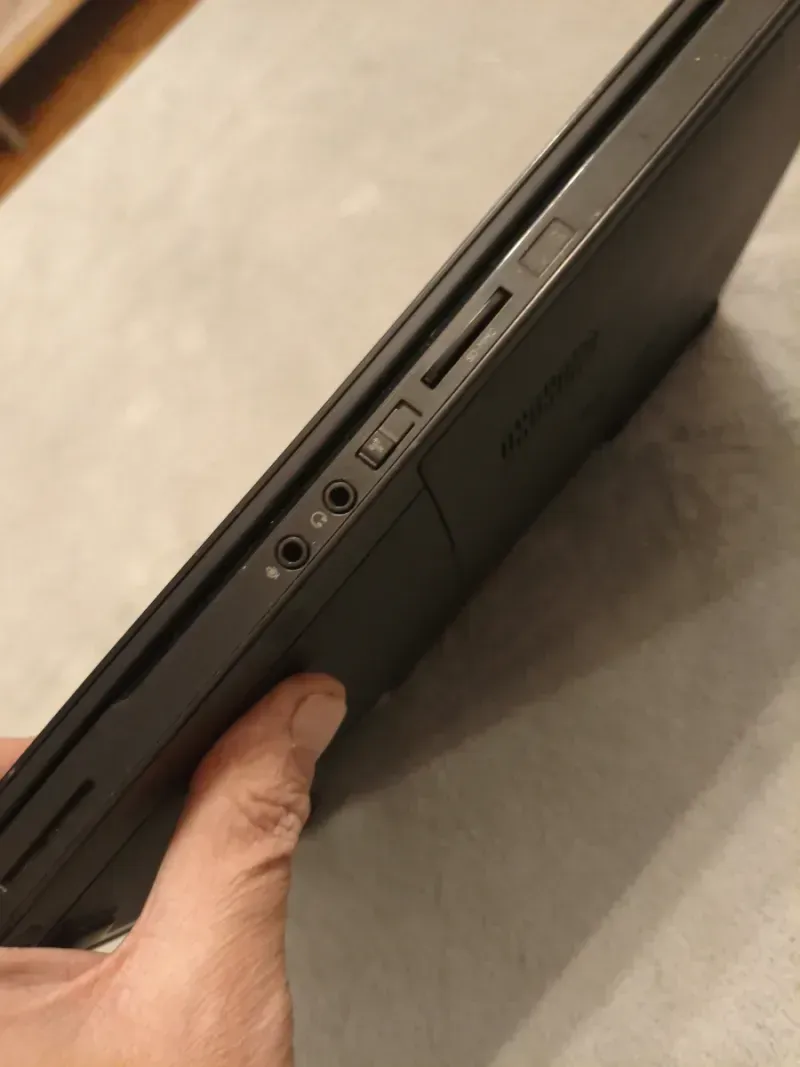 Dell Vostro 3300 - Para piezas afbeelding 5