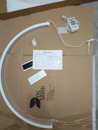 Lámpara Media Luna 3000K-6500K