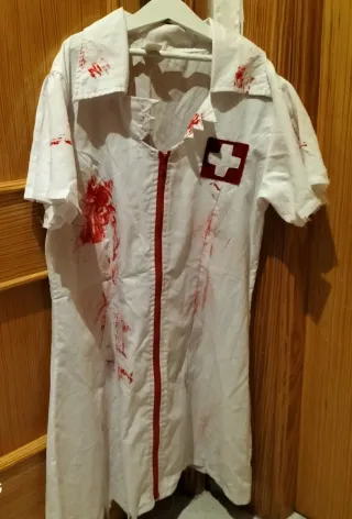 Disfraz Doctora Sangrienta Tallade  10 a 12 años