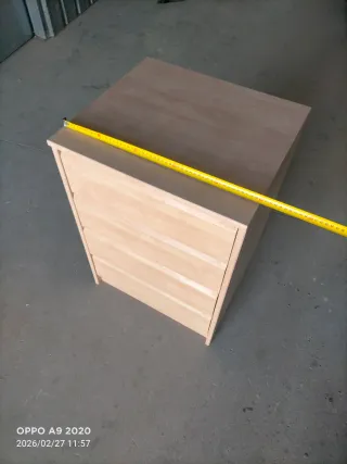 Mesita de noche 4 cajones