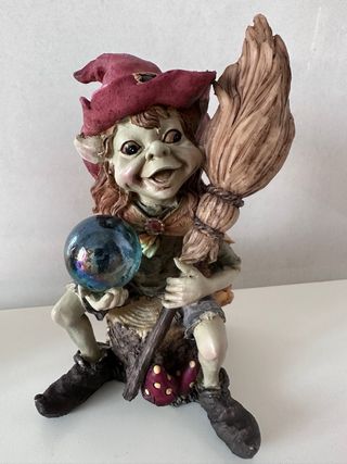 Dos Figuras de Elfos