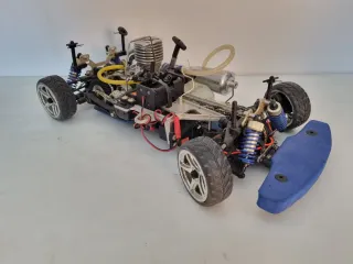 Coche RC escala 1:10