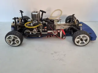 Coche RC escala 1:10