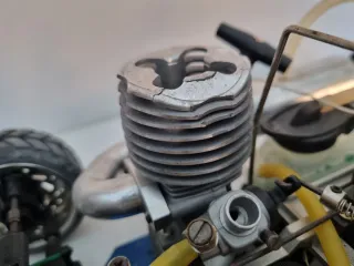 Coche RC escala 1:10