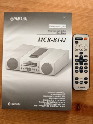 Radio Yamaha Bluetooth Roja MCR-B142