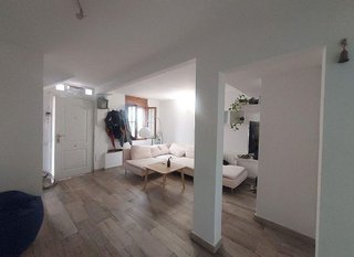 Chalet en venta en El Camp de l'Arpa del Clot en Barcelona
