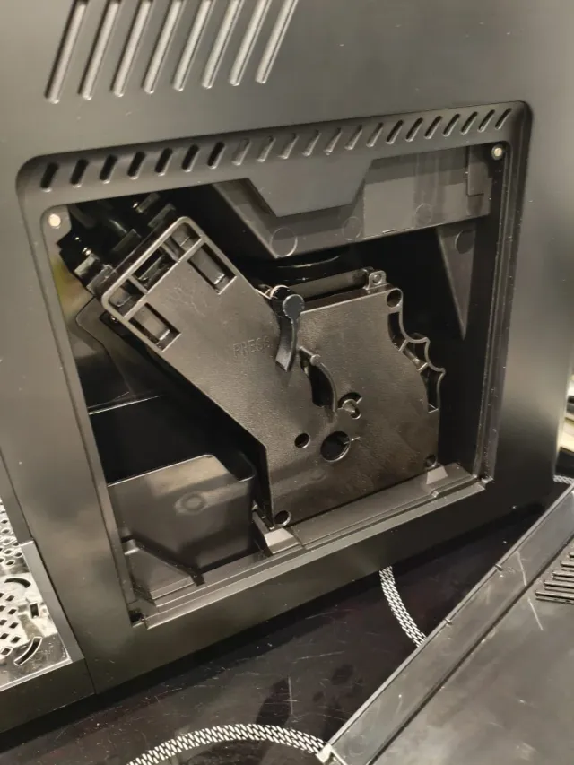 Cafetera Cecotec Cremmaet Compacticcino Black