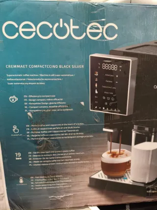 Cafetera Cecotec Cremmaet Compacticcino Black