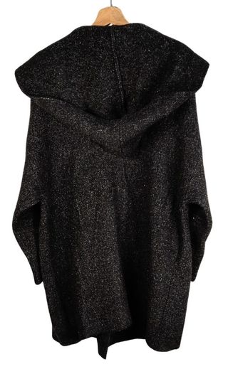 Abrigo de punto de la marca Zara