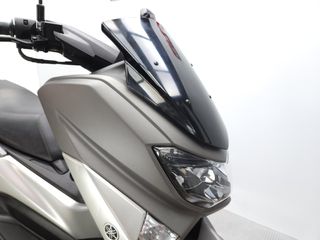 YAMAHA NMAX 2017 3796 kms.