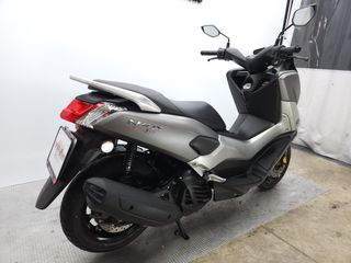 YAMAHA NMAX 2017 3796 kms.