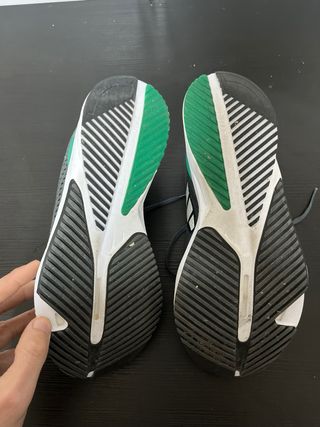 Adidas SL - Zapatillas Grises y Blancas