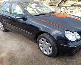 Mercedes-benz a2036800698 guantera clase c 355948