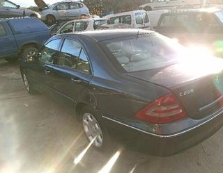 Mercedes-benz a2036800698 guantera clase c 355948