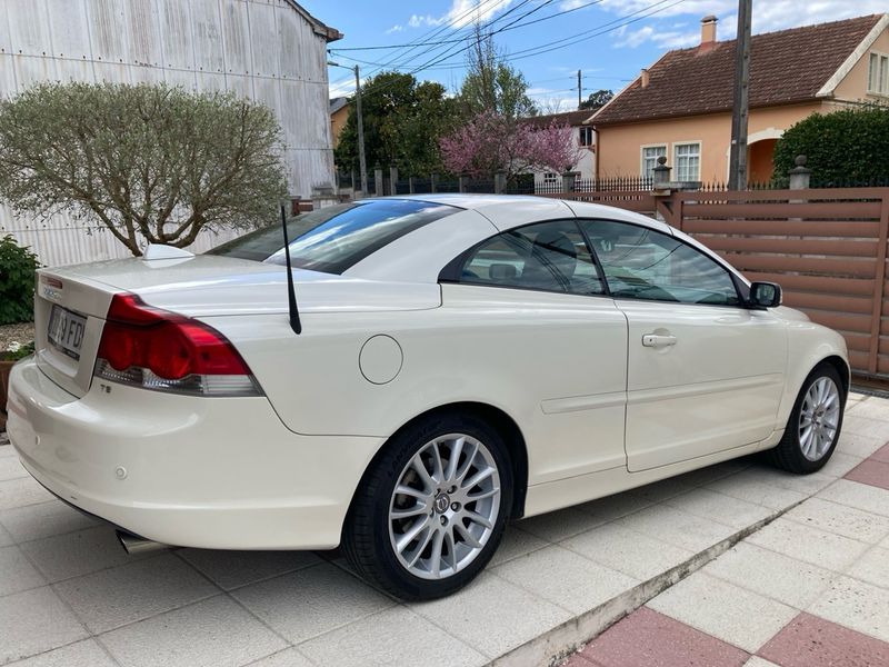 Volvo C70 T5 - foto 1