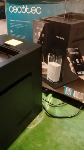 Cafetera Cecotec Cremmaet Compactccino Connected