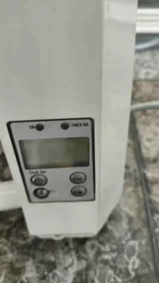 Secatoallas y Calefactor delonghi Blanco