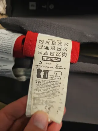 Espinilleras infantiles negras de mma