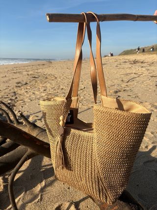 Mala de palhinha com fecho