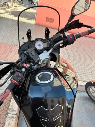 Kawasaki Versys 650 Negra/Plata