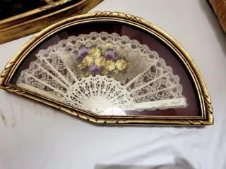 Abanicos antiguos enmarcados (2 unidades)