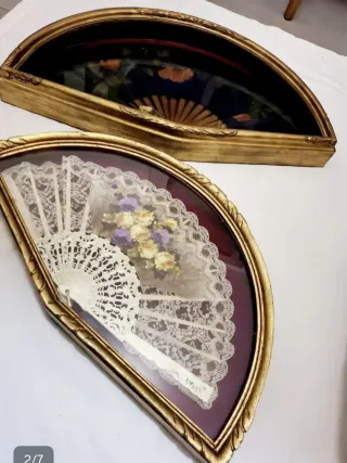 Abanicos antiguos enmarcados (2 unidades)