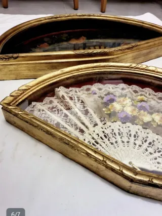 Abanicos antiguos enmarcados (2 unidades)