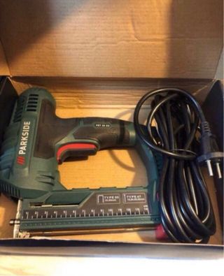 Grapadora Clavadora Eléctrica Parkside