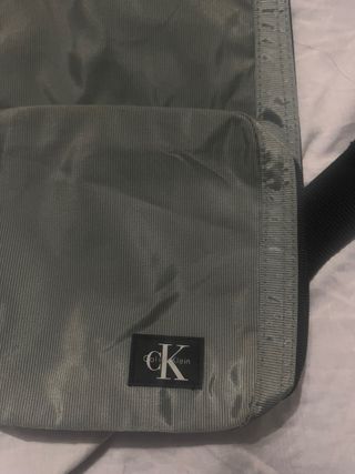 Mochila Calvin Klein gris