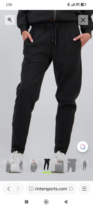 Conjunto deportivo mujer negro y lila. Chándal.