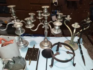 Lote antigüedades candelabros y más
