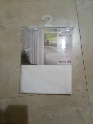 Cortinas impermeables baño