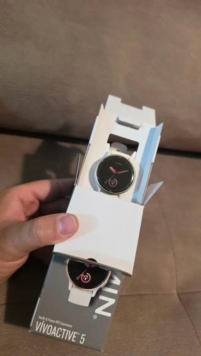 Garmin Vivoactive 5 Smartwatch Oro/Rosa