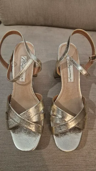Sandalias doradas tacón plataforma