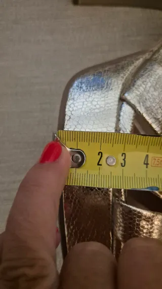 Sandalias doradas tacón plataforma